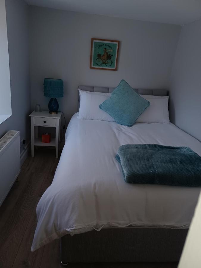 Kents Guesthouse Accommodation Kilmacthomas Екстериор снимка